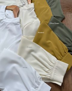 Muna in White (Free Pos) - Image 3