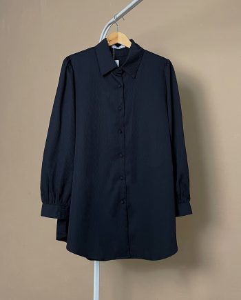 Asma Tops in Black